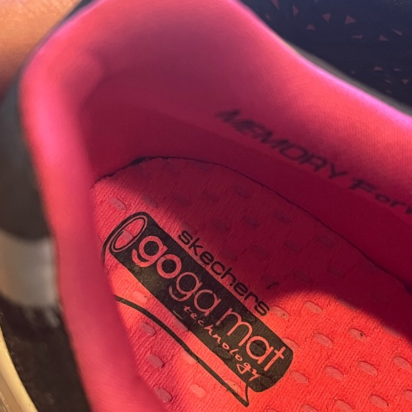 Skechers Go Fit 2 Memory Foam shoes Womens 8 black pink Form Fit Goga Mat lace - Picture 3 of 13